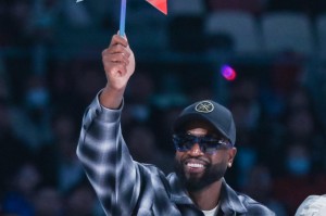 九游app-韦德抨击部分球迷：别以为看过几场球就懂NBA 那是不尊重这项运动